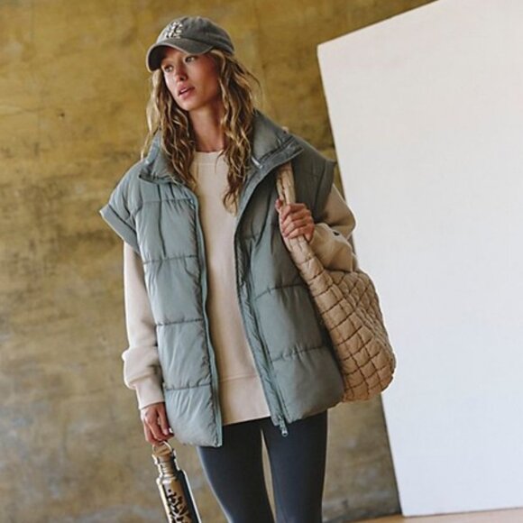 free people movement Jackets & Blazers - Free People Movement In a Bubble Puffer Vest XS Gray/Green Gorpcore Jacket NWT